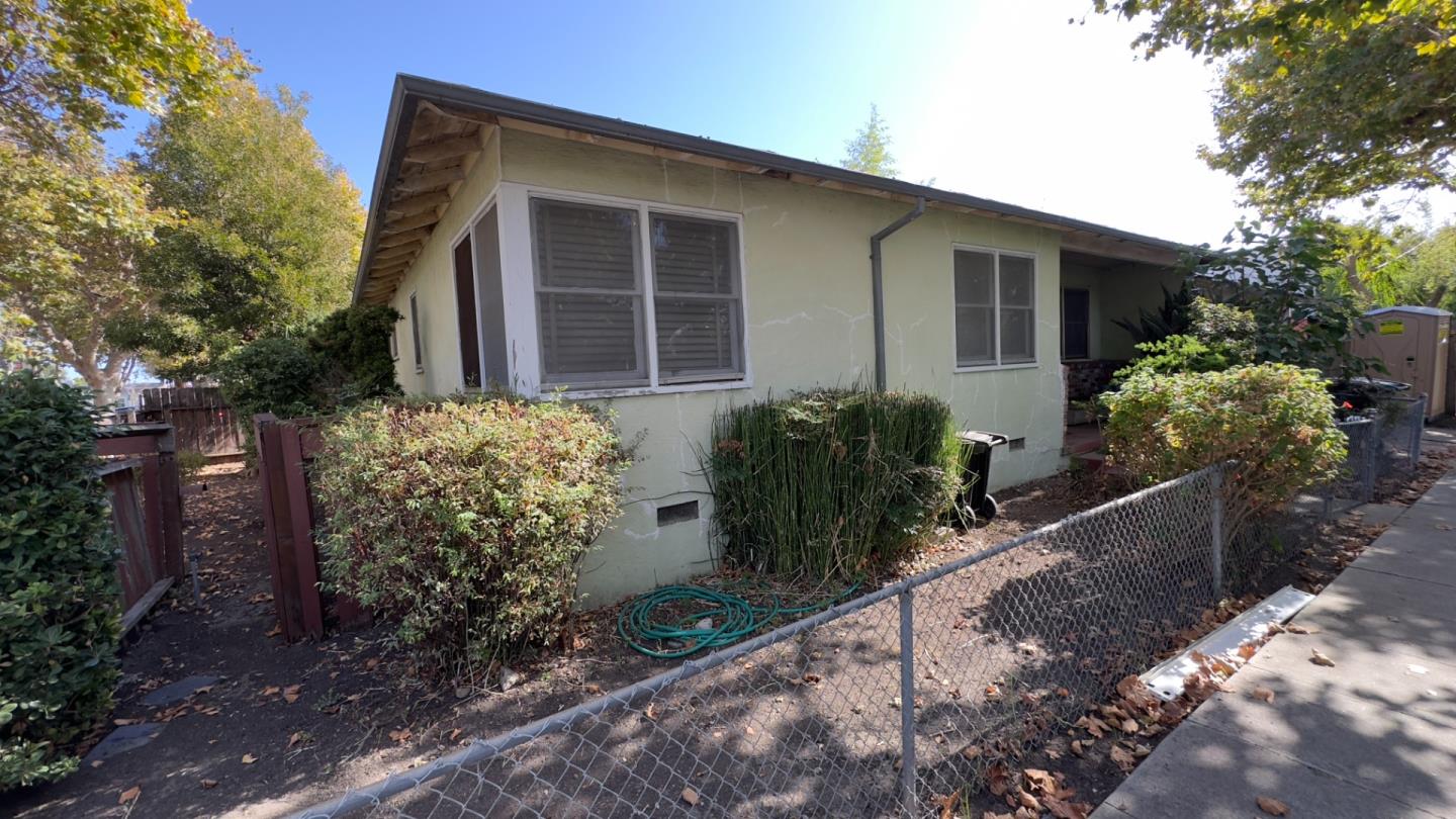 252 N Fremont Street