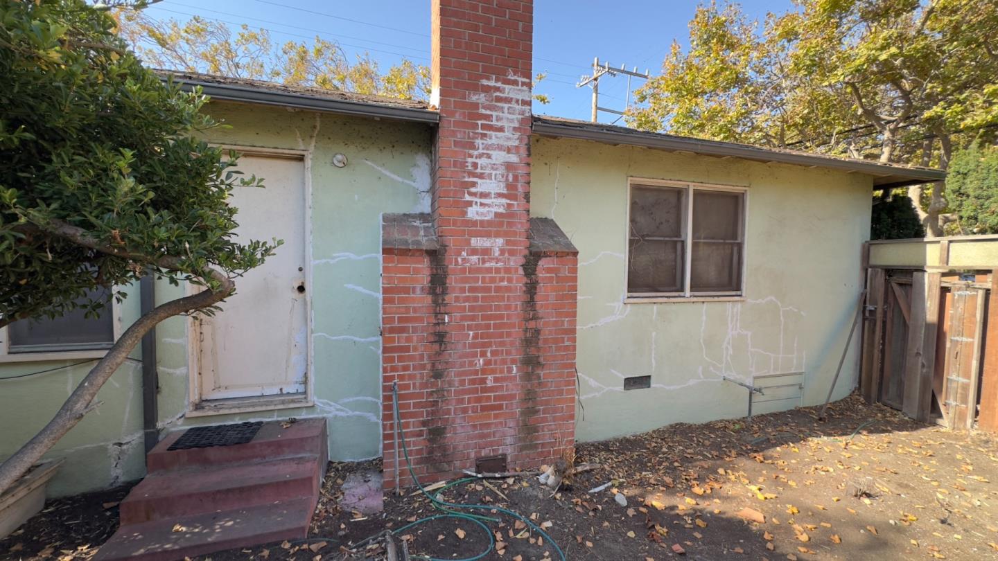252 N Fremont Street