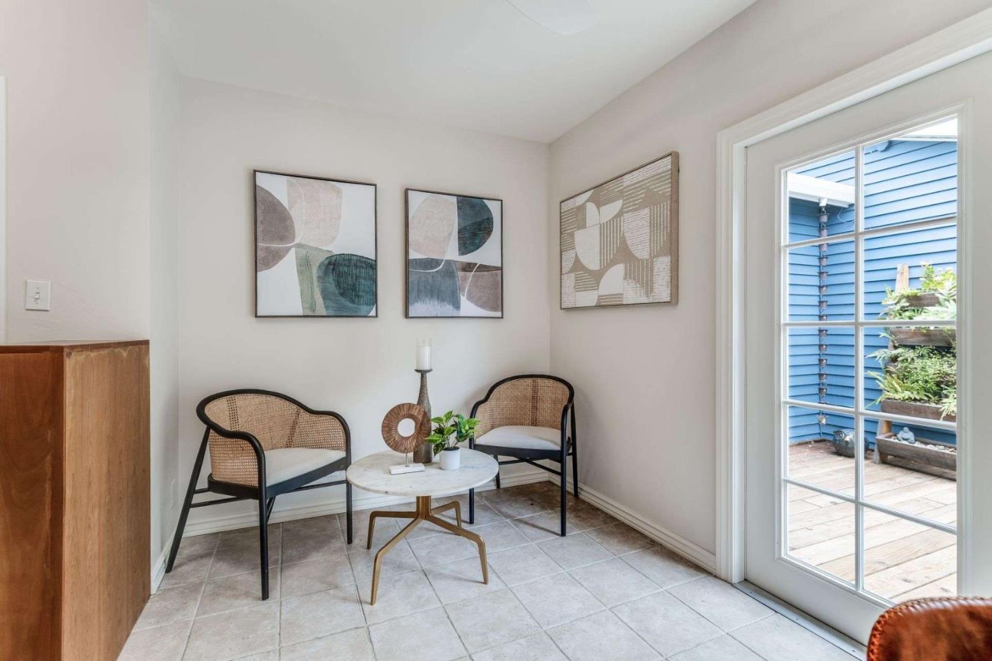 1374 Alameda de las Pulgas