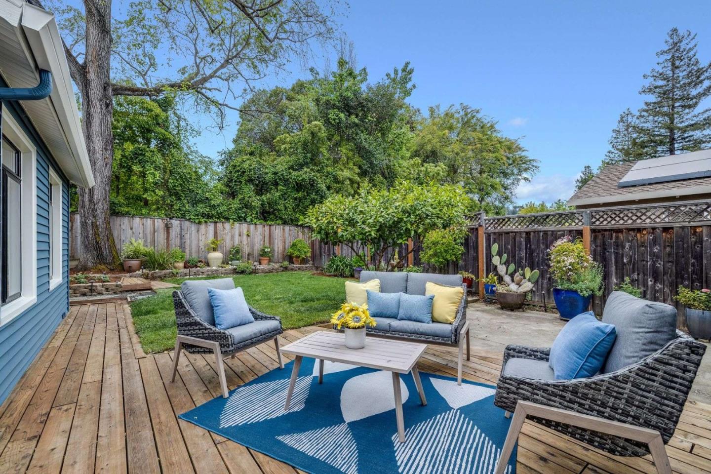 1374 Alameda de las Pulgas