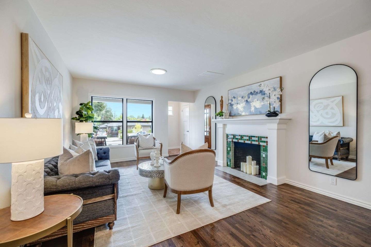 1374 Alameda de las Pulgas