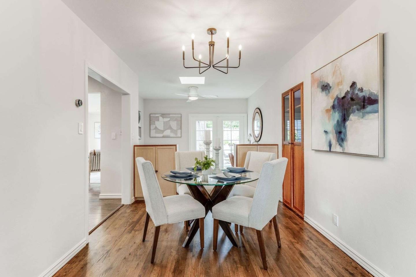 1374 Alameda de las Pulgas