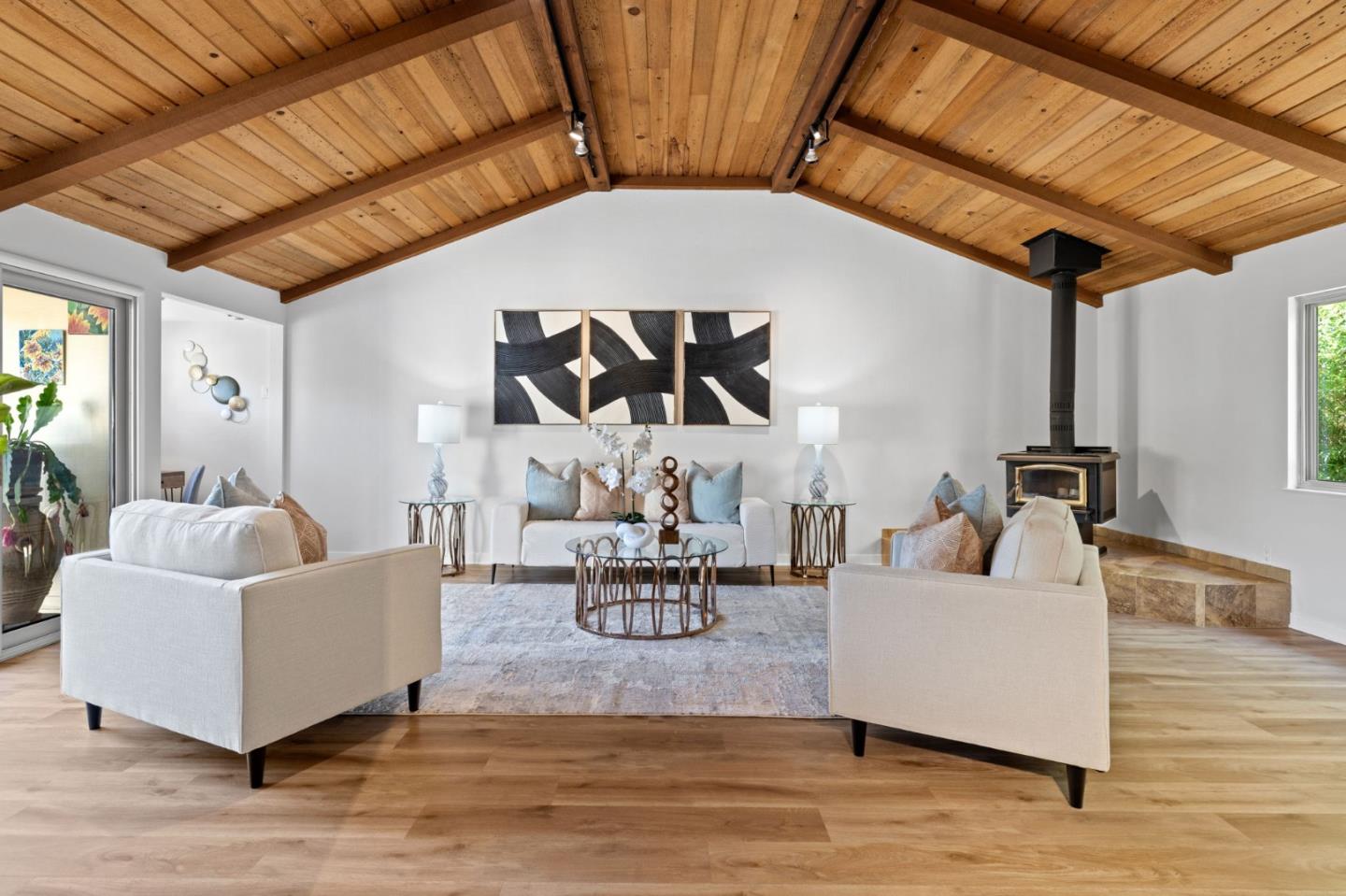 3703 Country Club DR