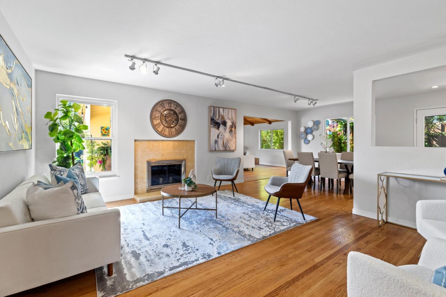 3703 Country Club DR