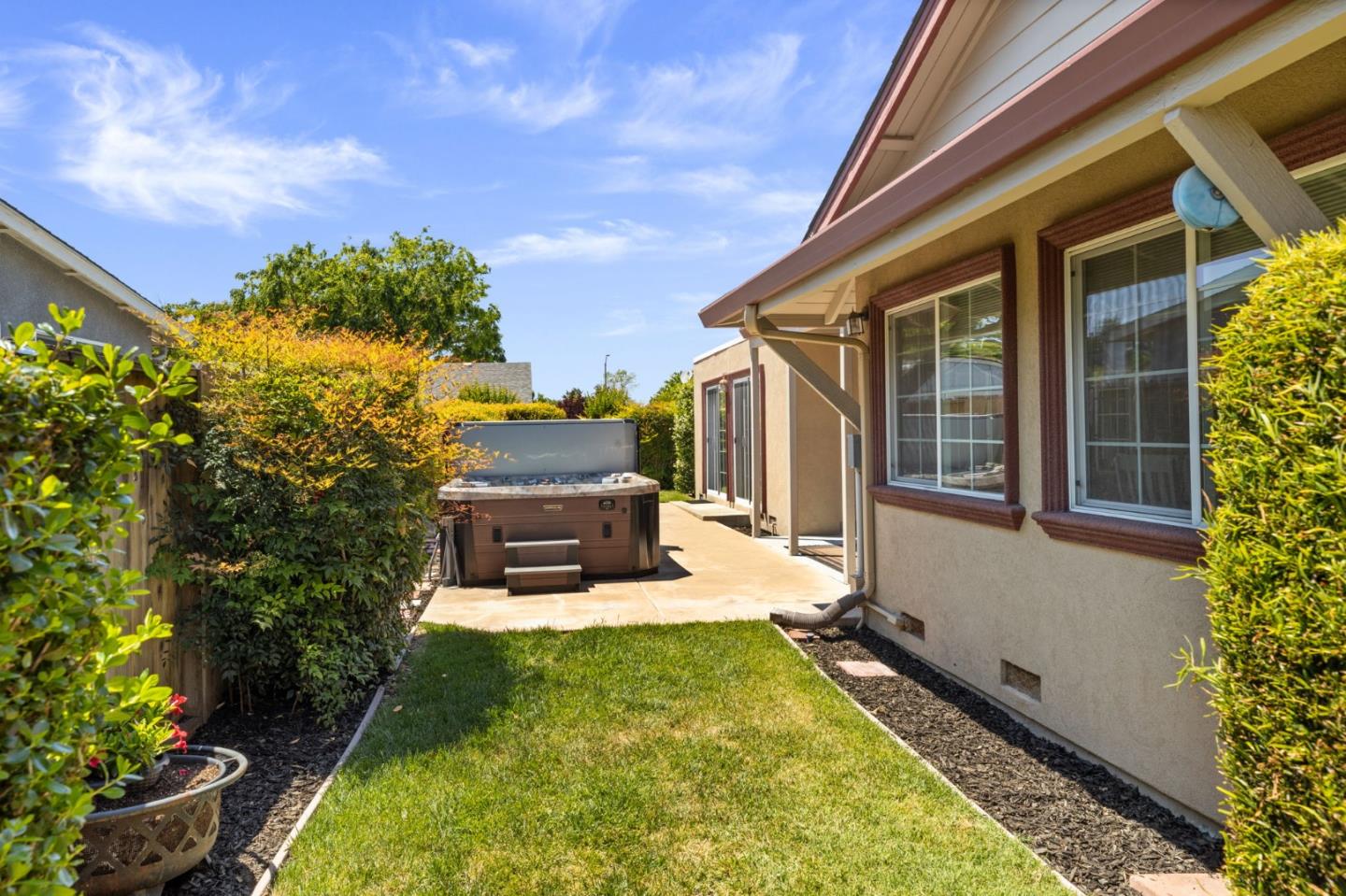 530 Starling AVE