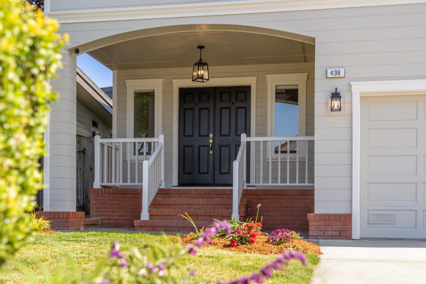 436 Valdez Avenue