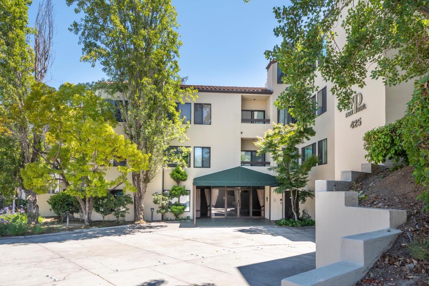 425 North El Camino Real 201
