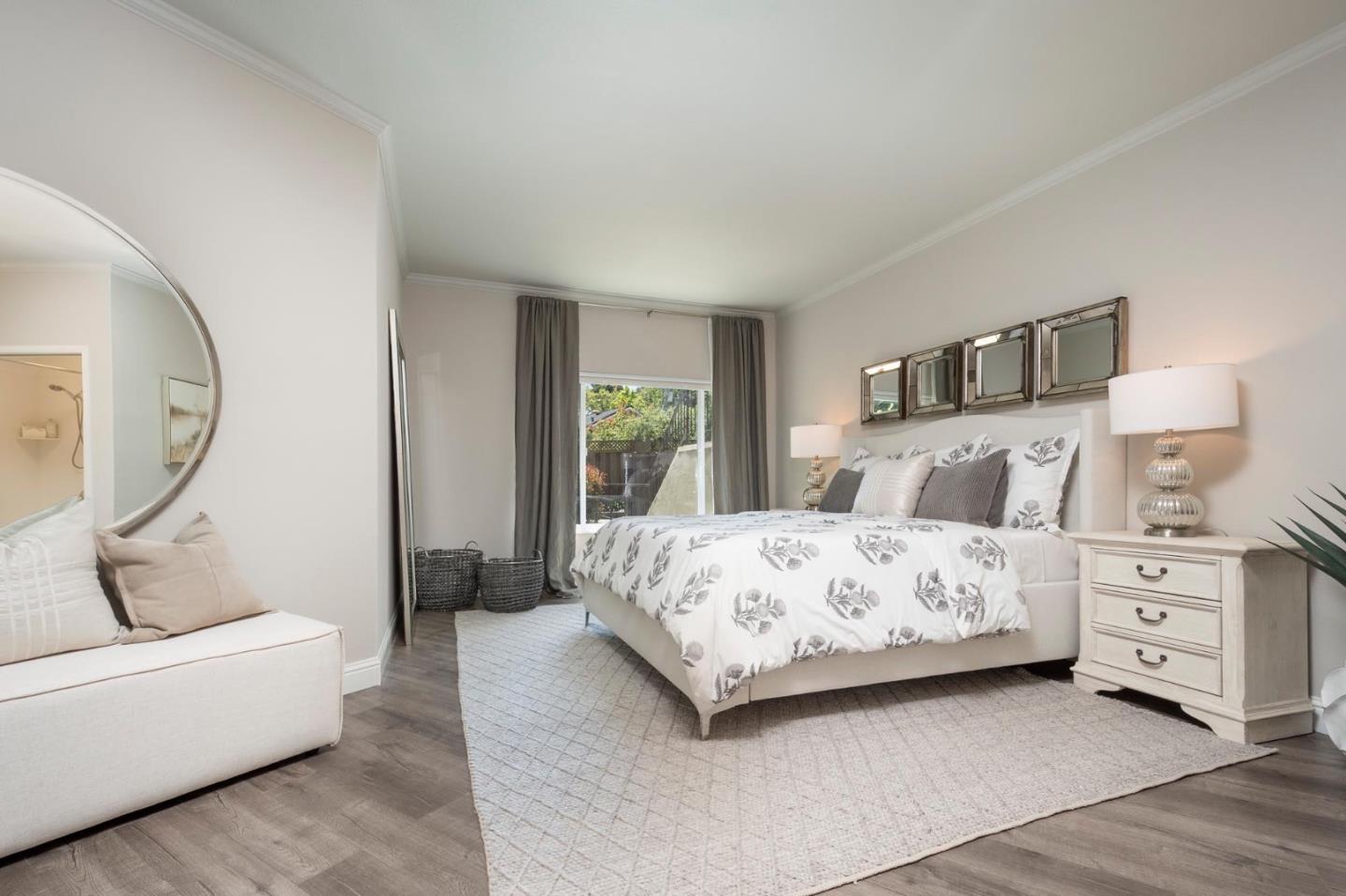 425 North El Camino Real 201