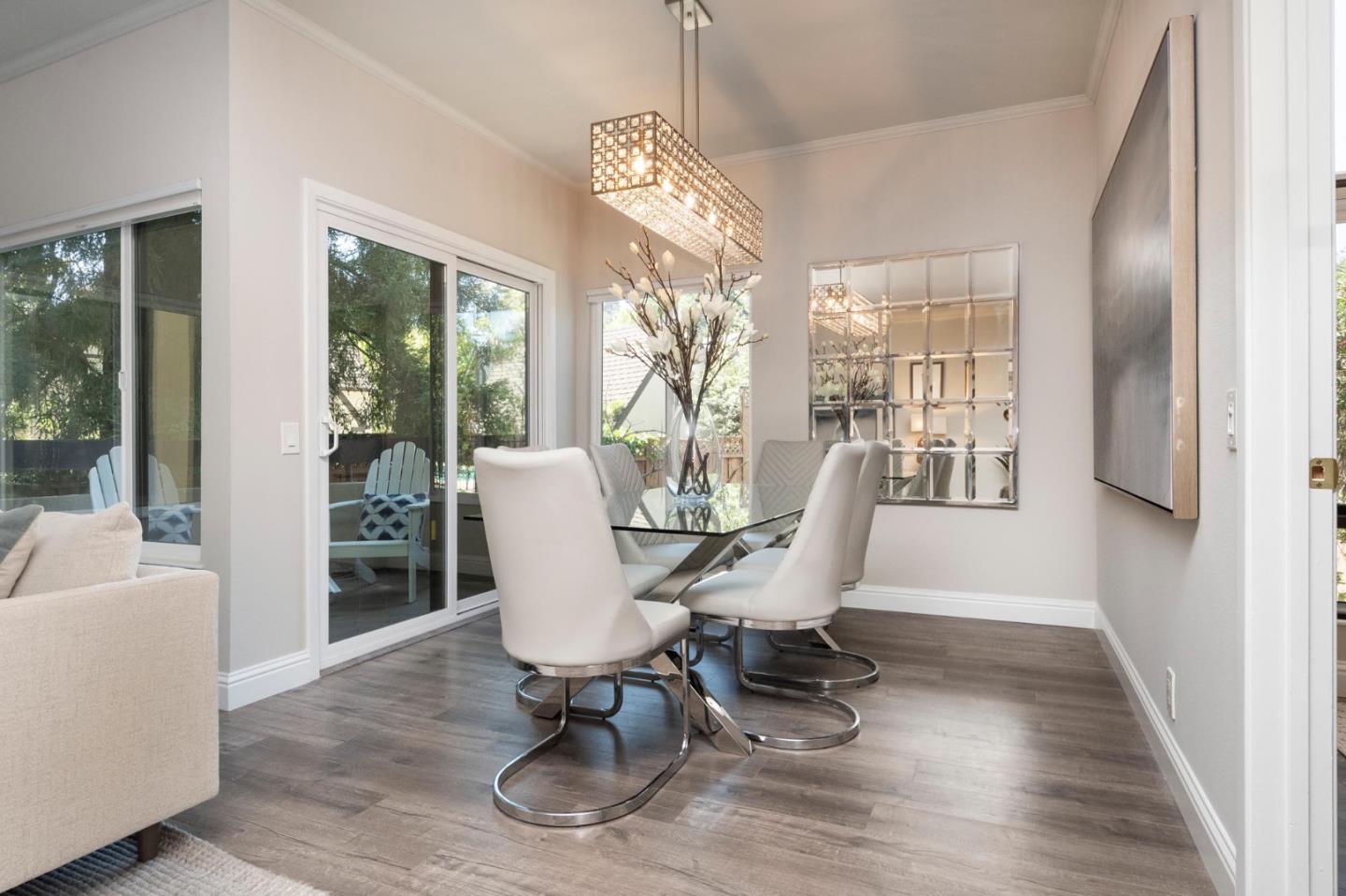 425 North El Camino Real 201