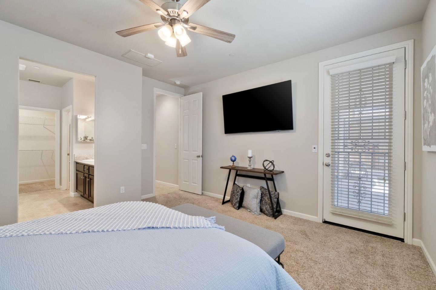 3121 Alamos AVE