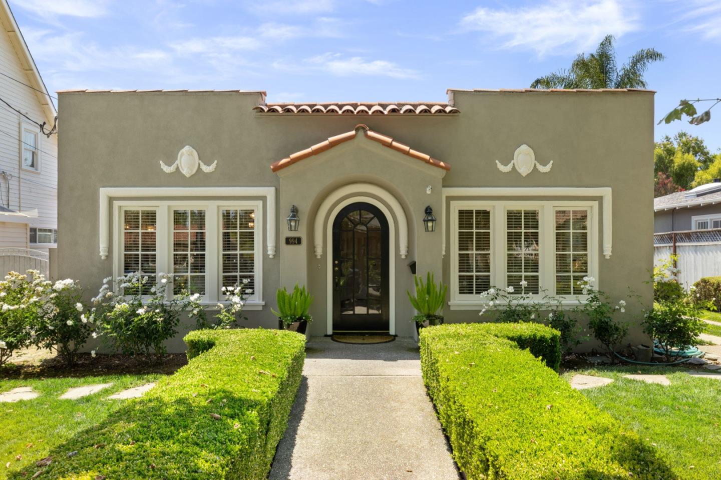 994 Willow Glen WAY