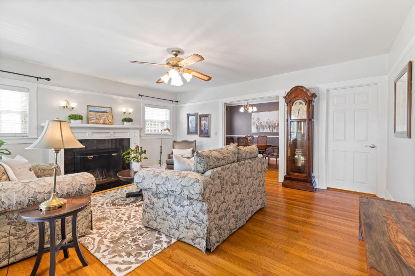 994 Willow Glen WAY