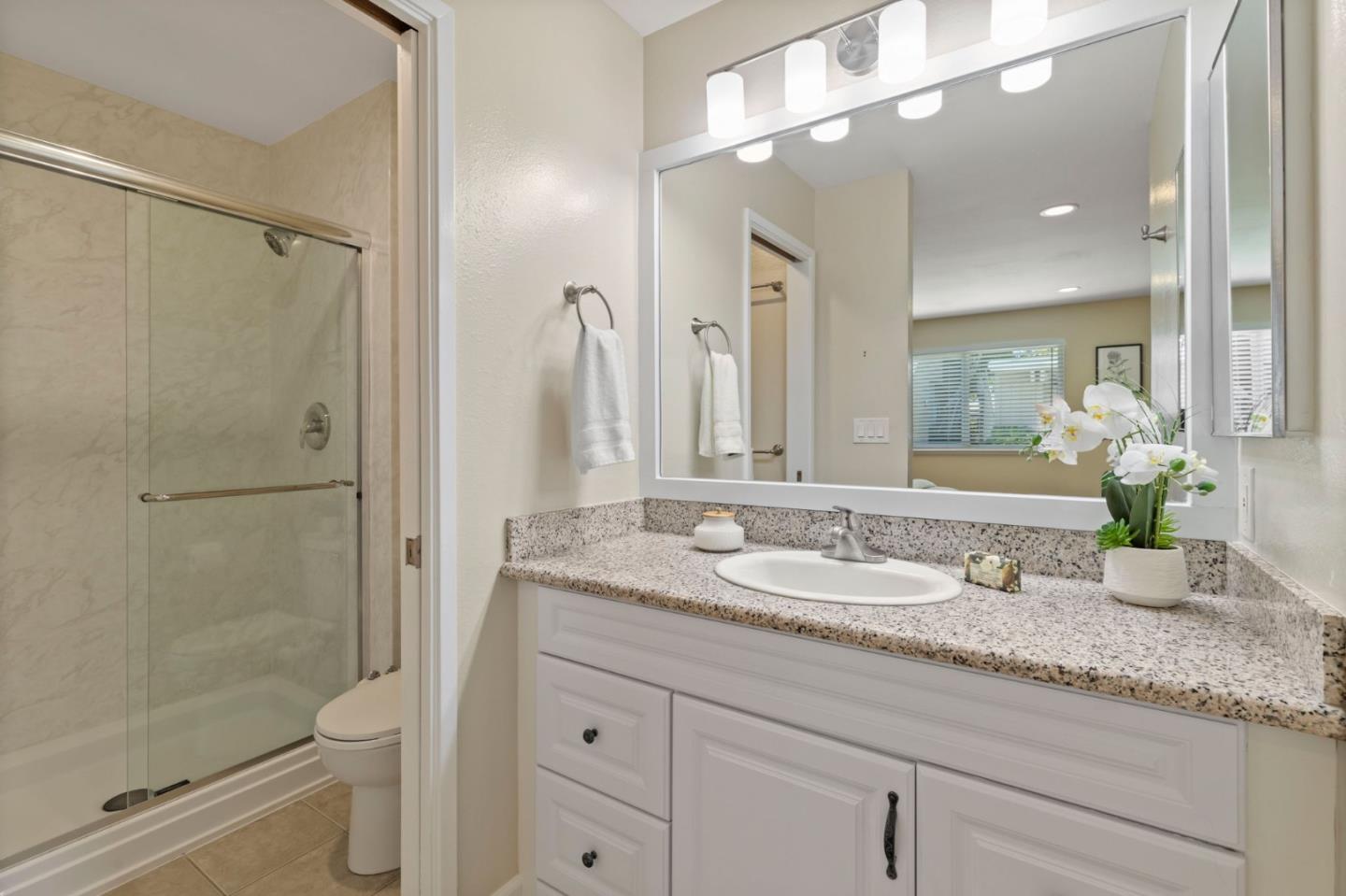 5518 Sean CIR 46
