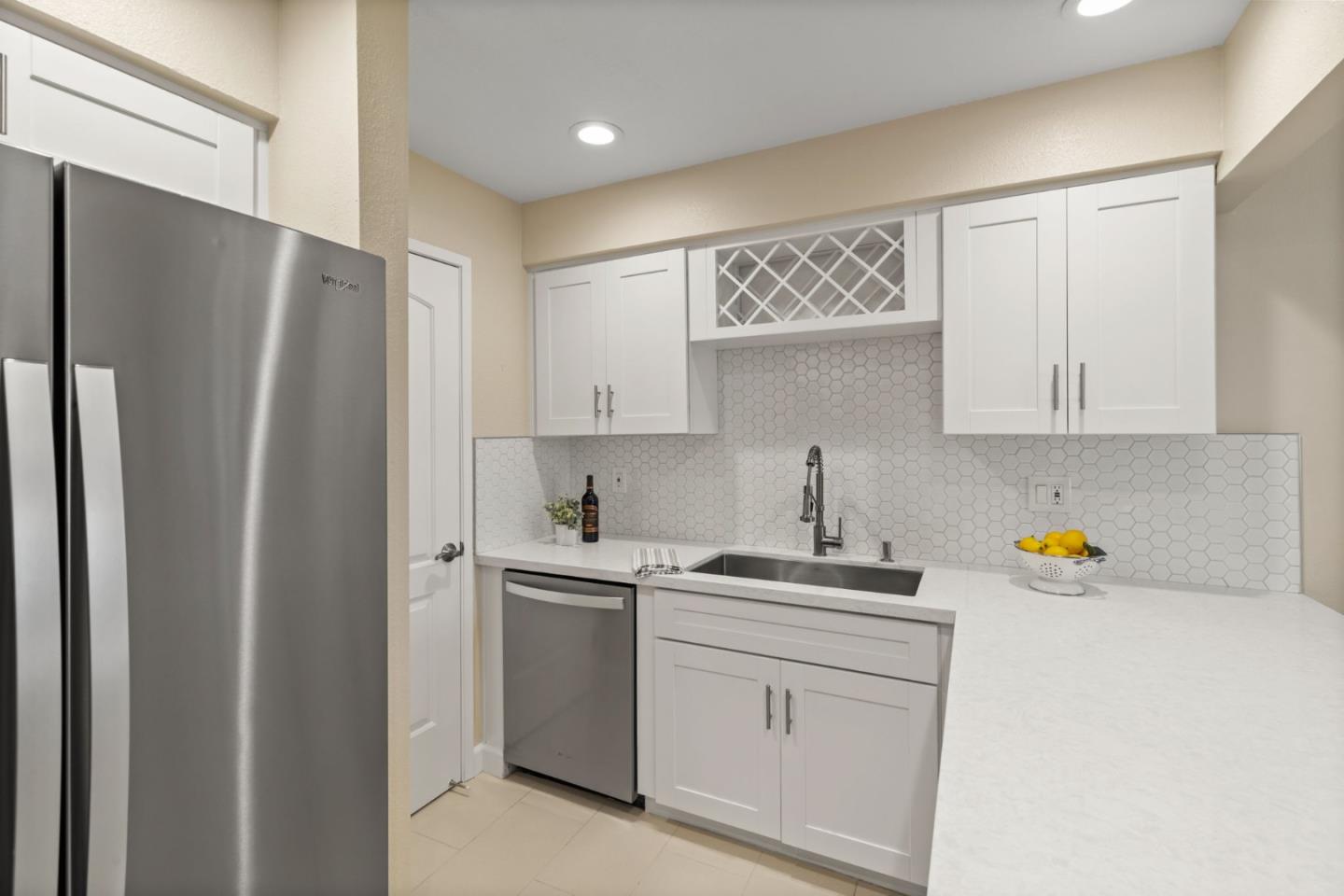 5518 Sean CIR 46