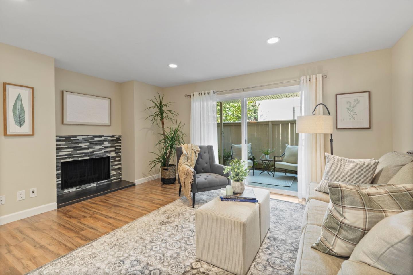 5518 Sean CIR 46