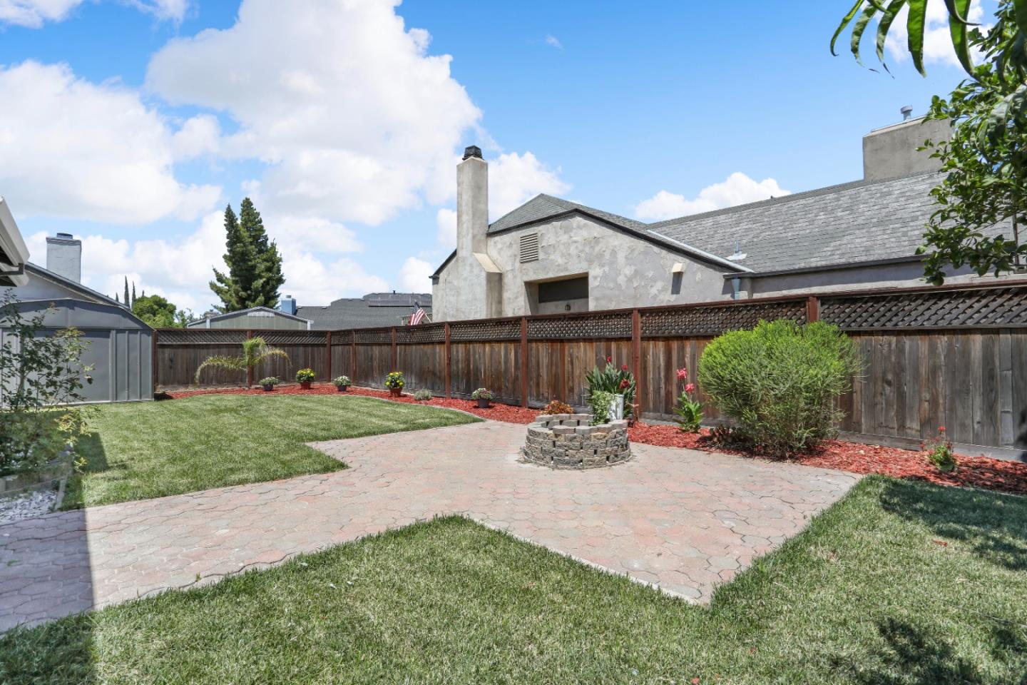 815 Mission Ridge Drive