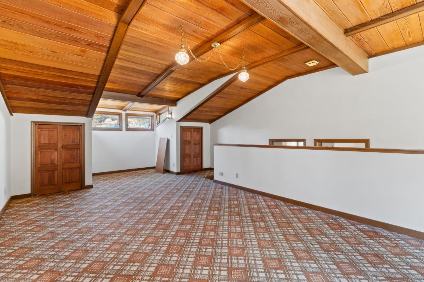 19 Tiara CT