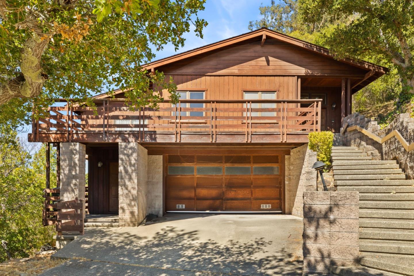 19 Tiara CT