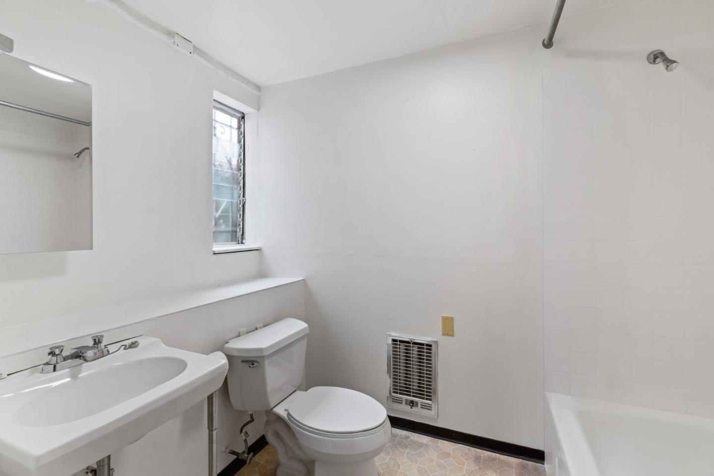 176 Goethe ST