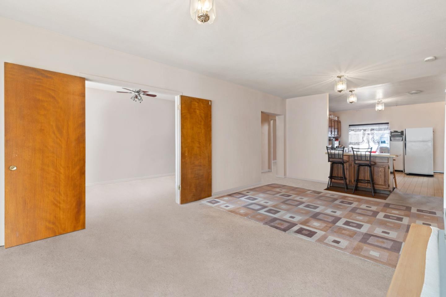 176 Goethe ST