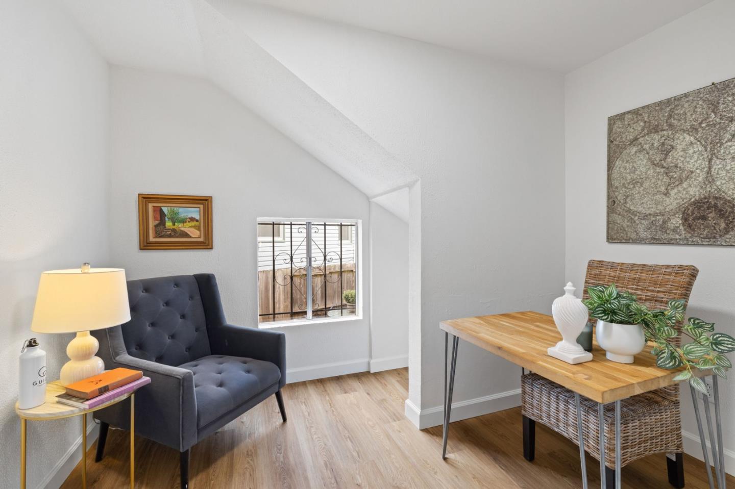 176 Goethe ST