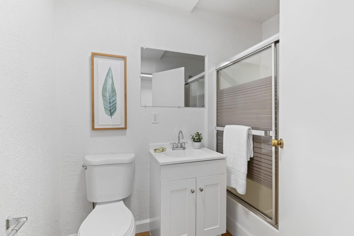 176 Goethe ST