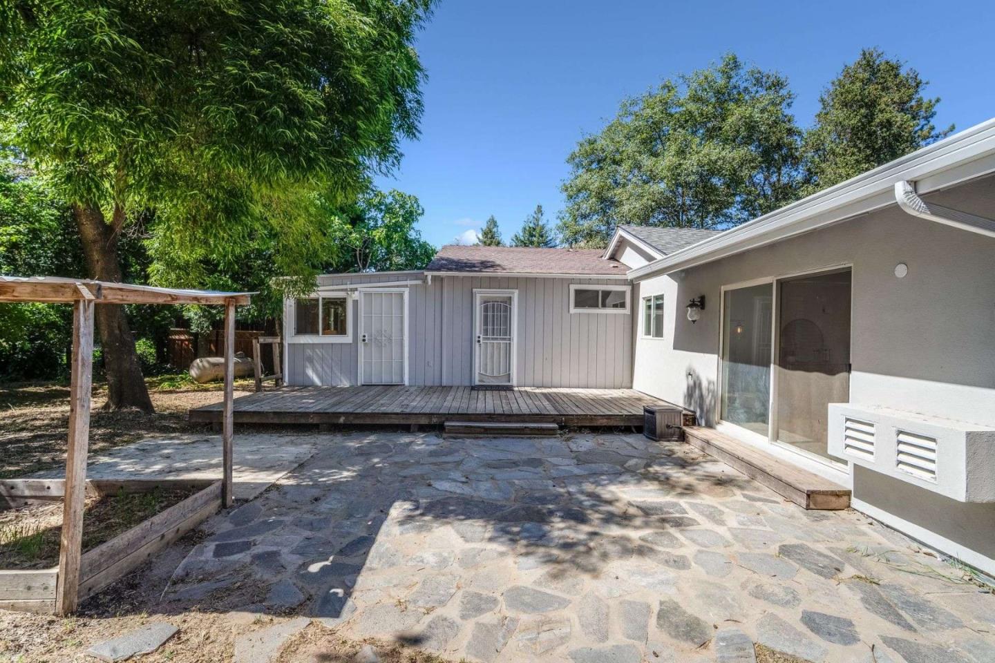 21513 Betty Ann CT