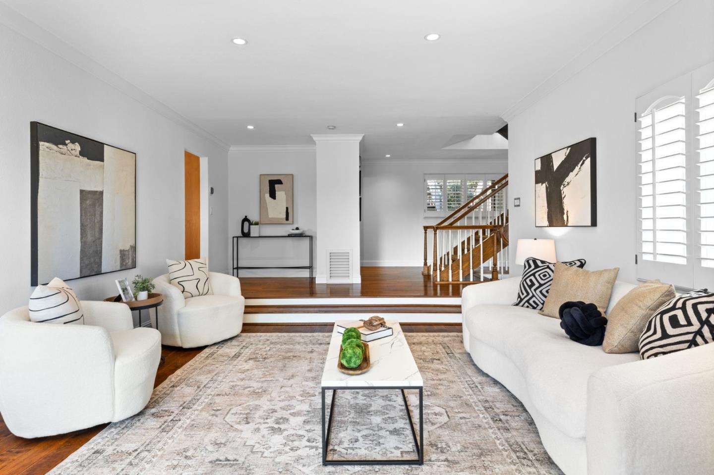 218 Exeter AVE