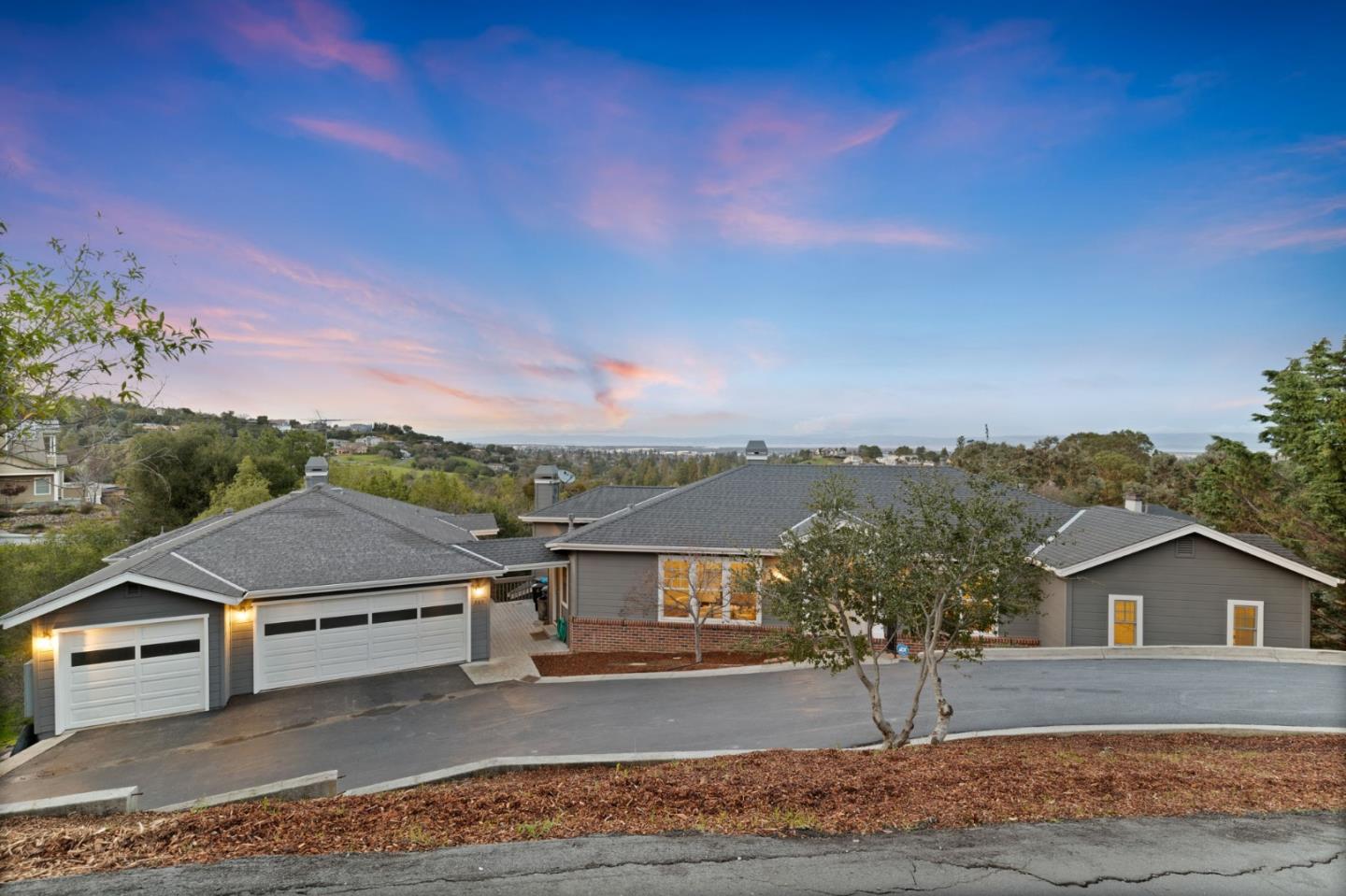 578 Hillside RD