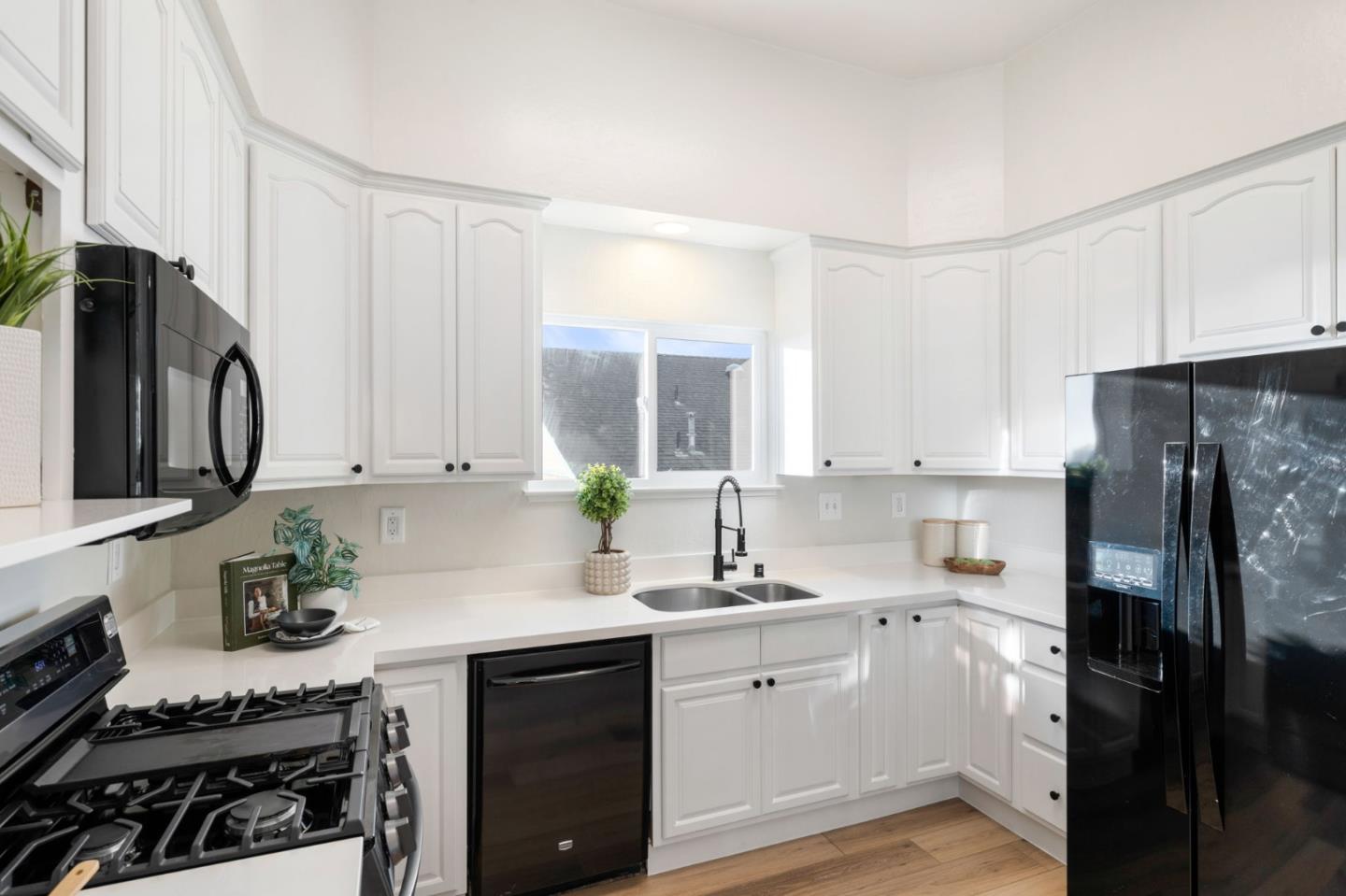 214 Clifton RD