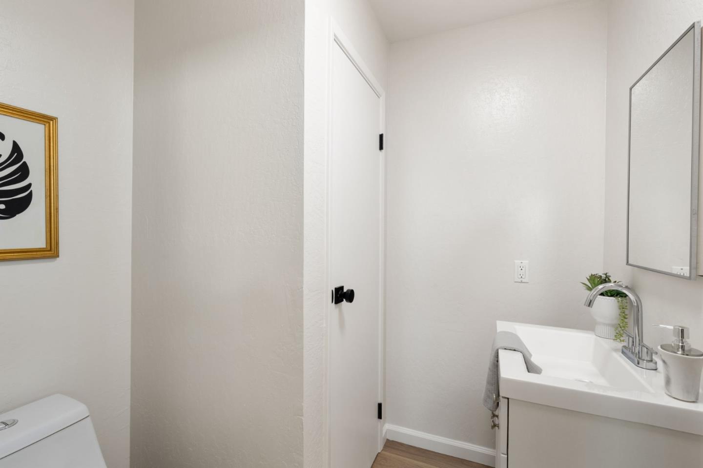 214 Clifton RD