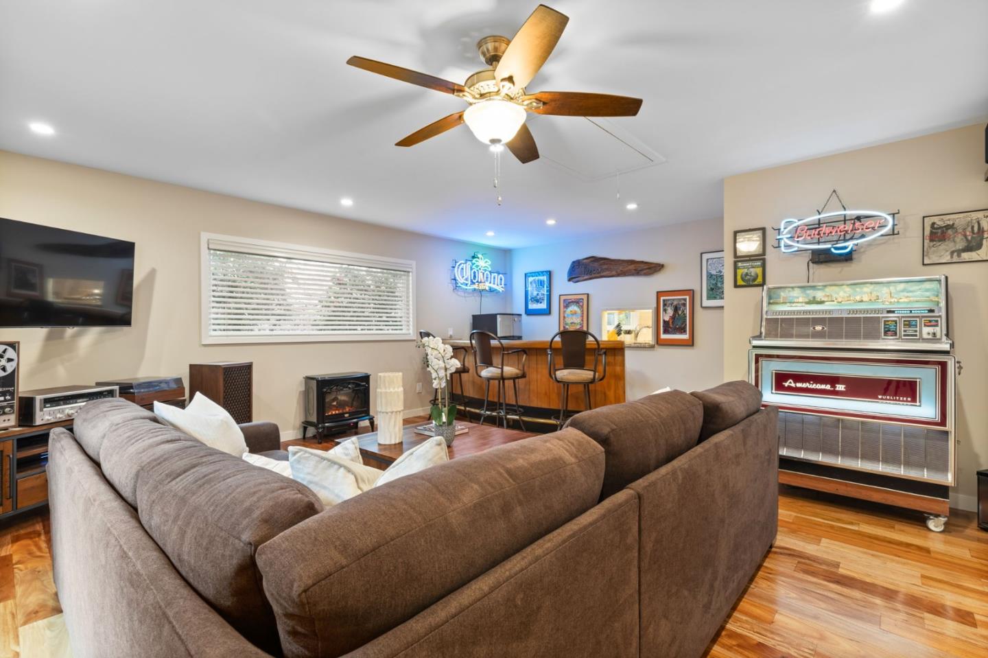 1531 Escondido WAY