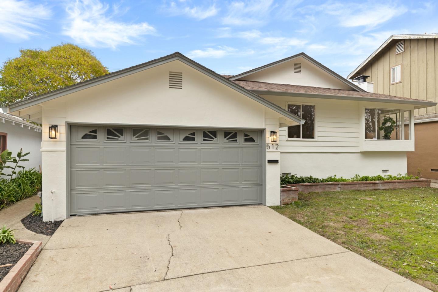 512 Skyline BLVD