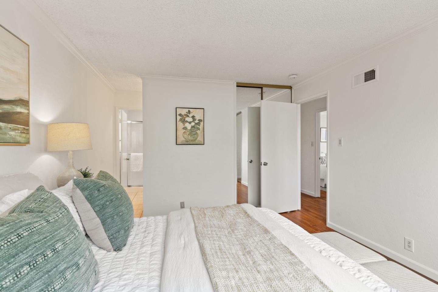 53 Lycett CIR