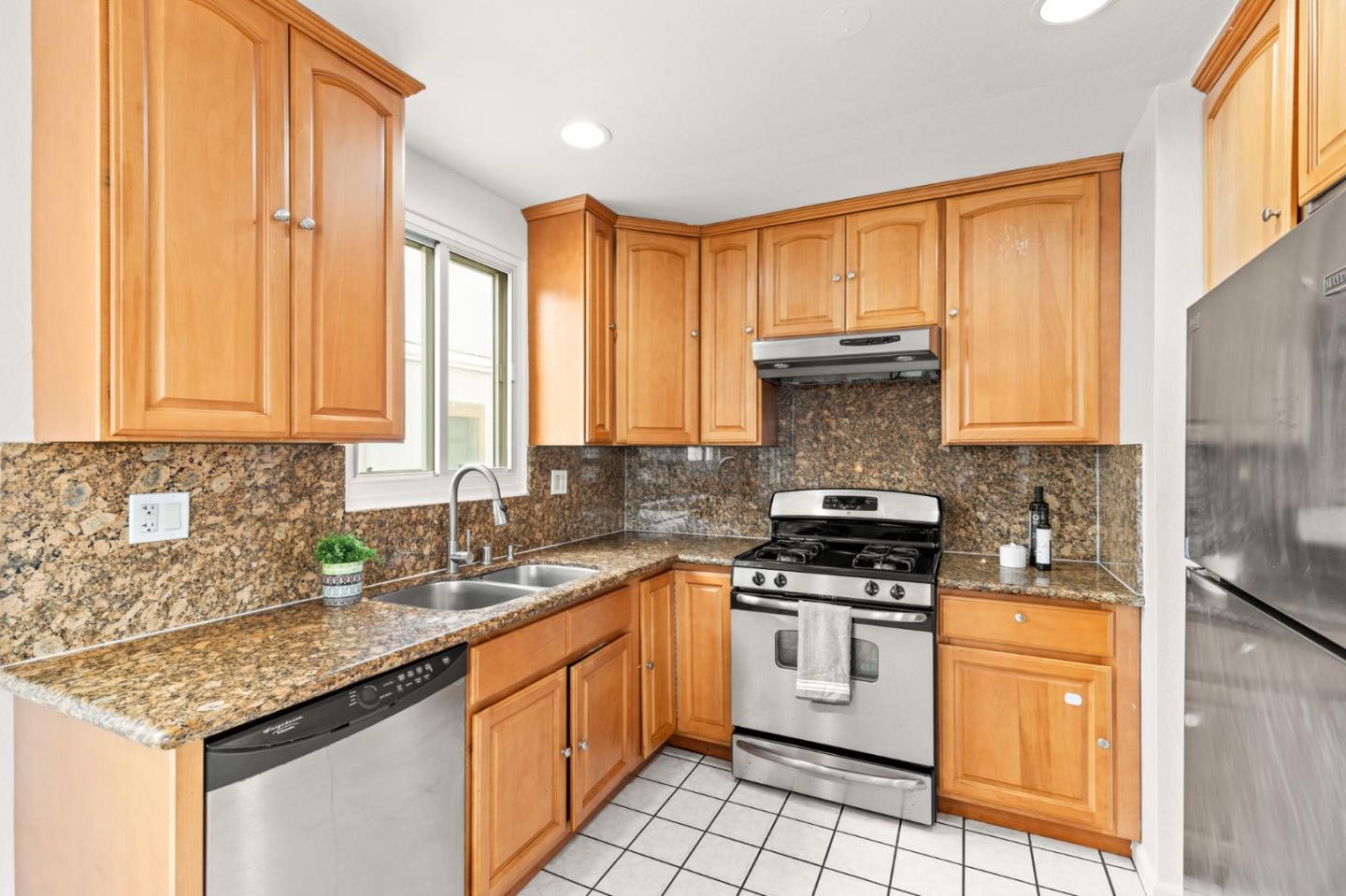 53 Lycett CIR