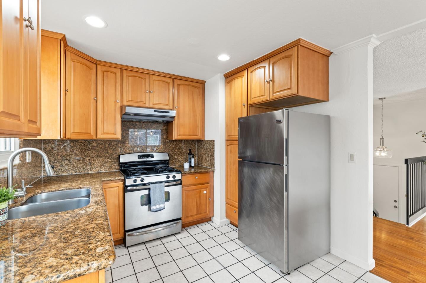 53 Lycett CIR
