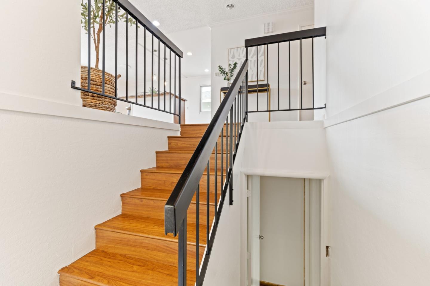 53 Lycett CIR