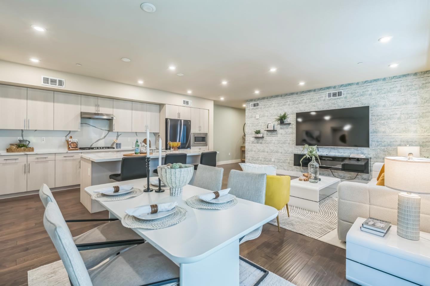 45049 Challenge CMN 203