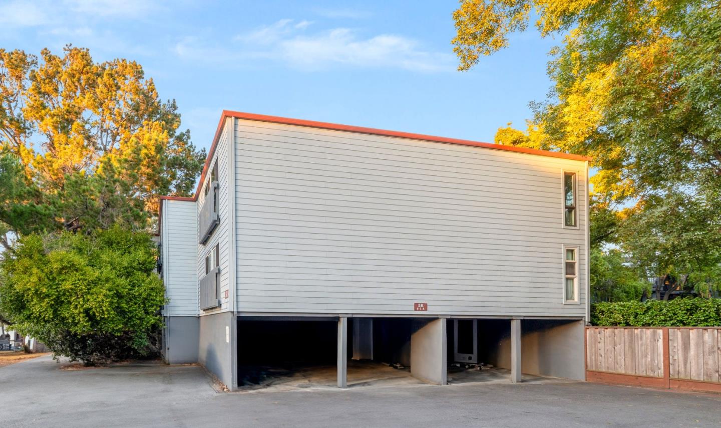 58 Laurie Meadows Drive 3