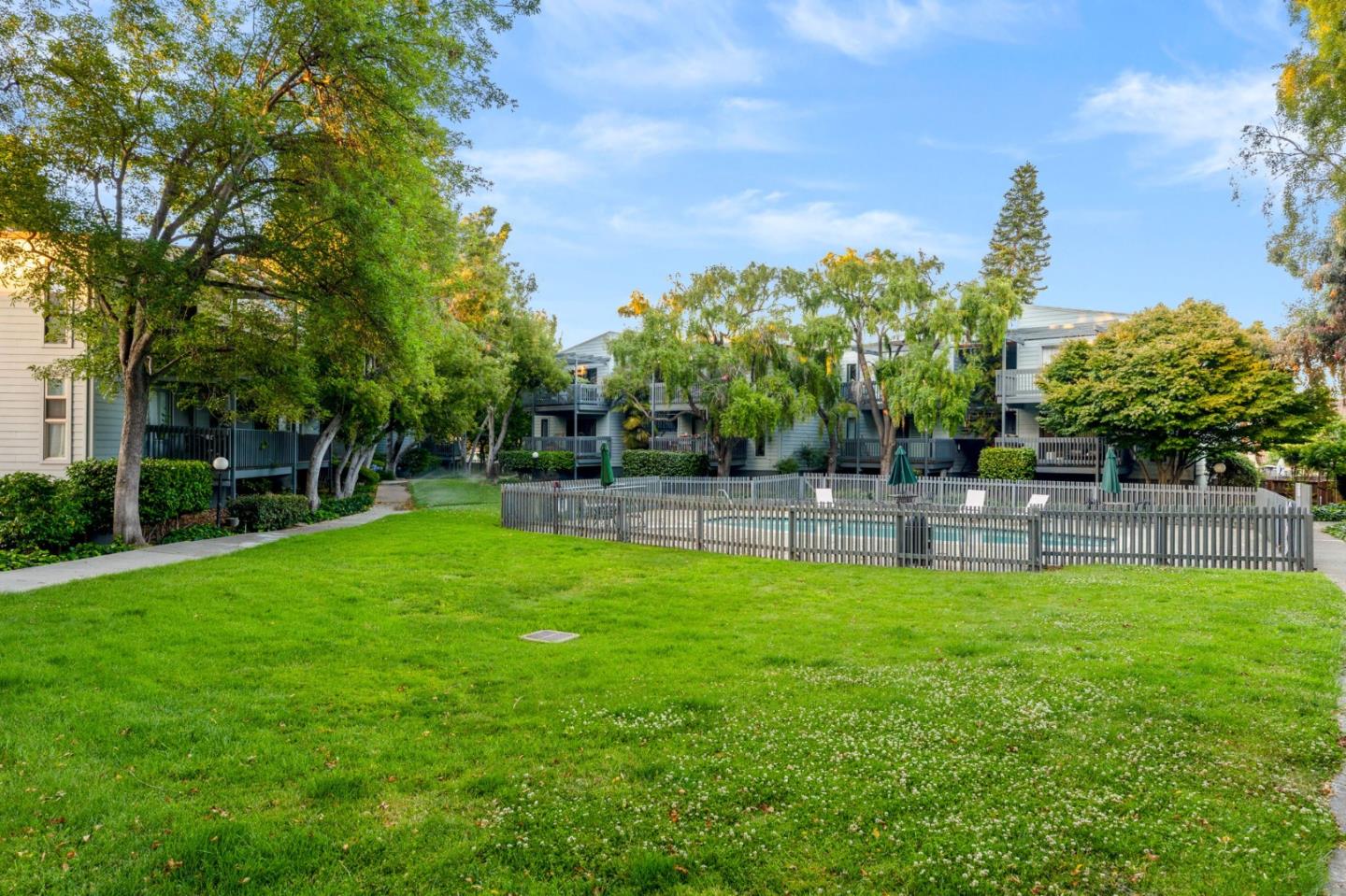 58 Laurie Meadows Drive 3