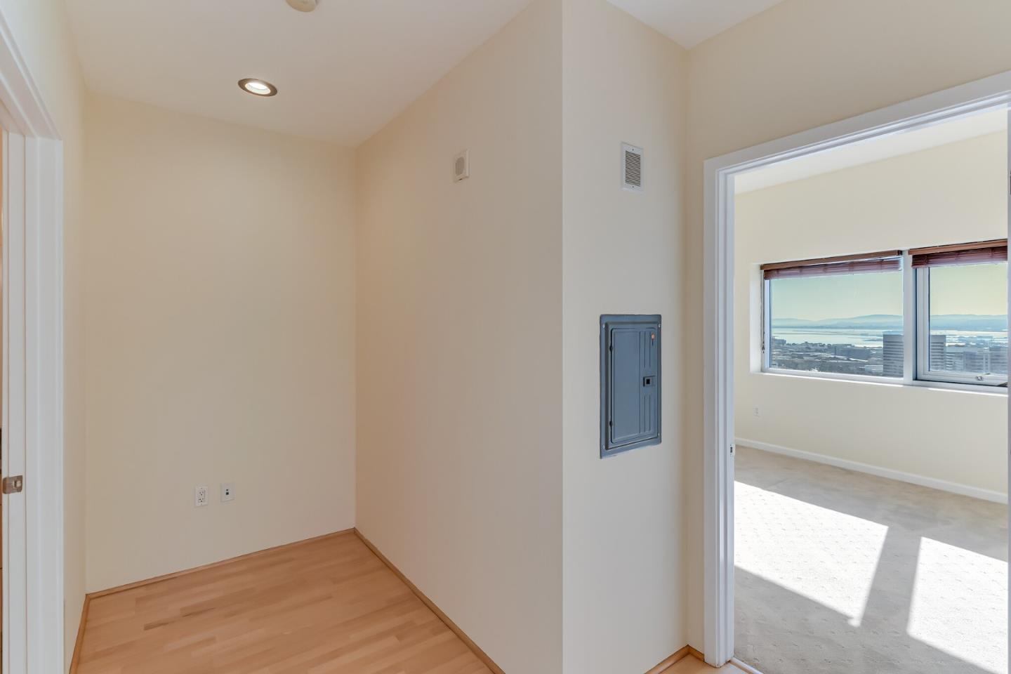 1 Mandalay 1701