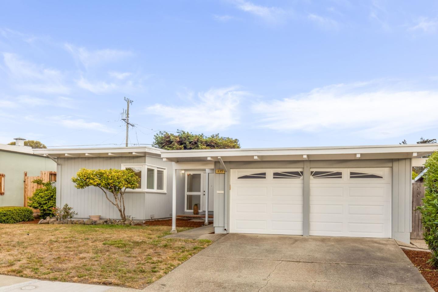 835 Mosswood Lane
