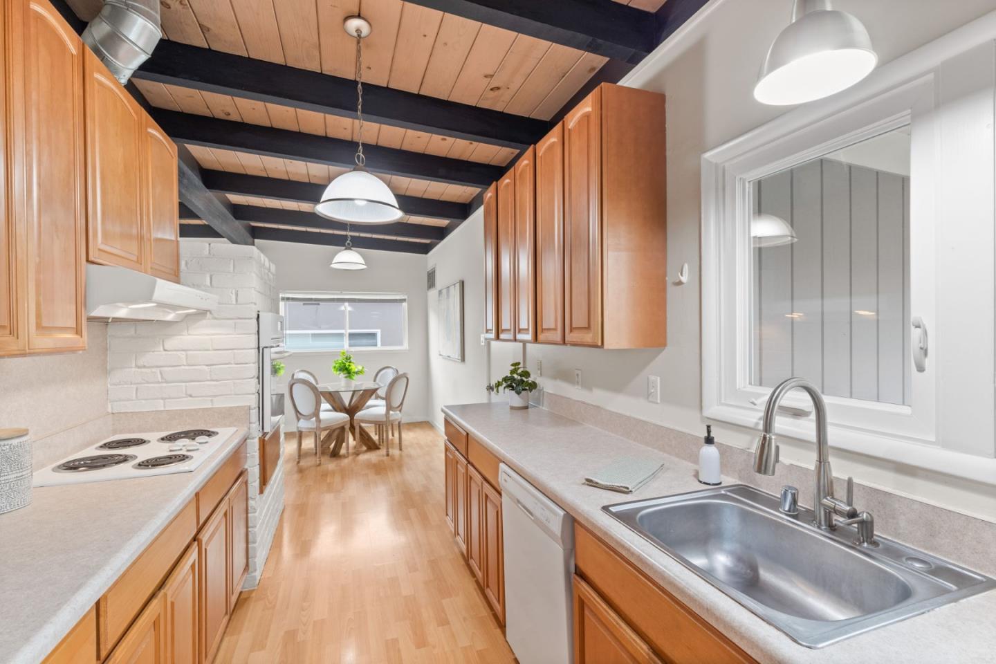 835 Mosswood Lane