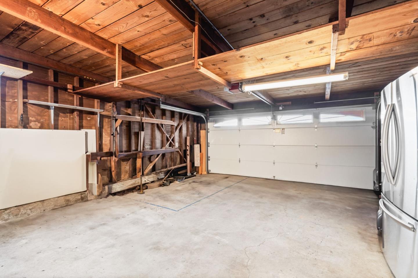 835 Mosswood Lane