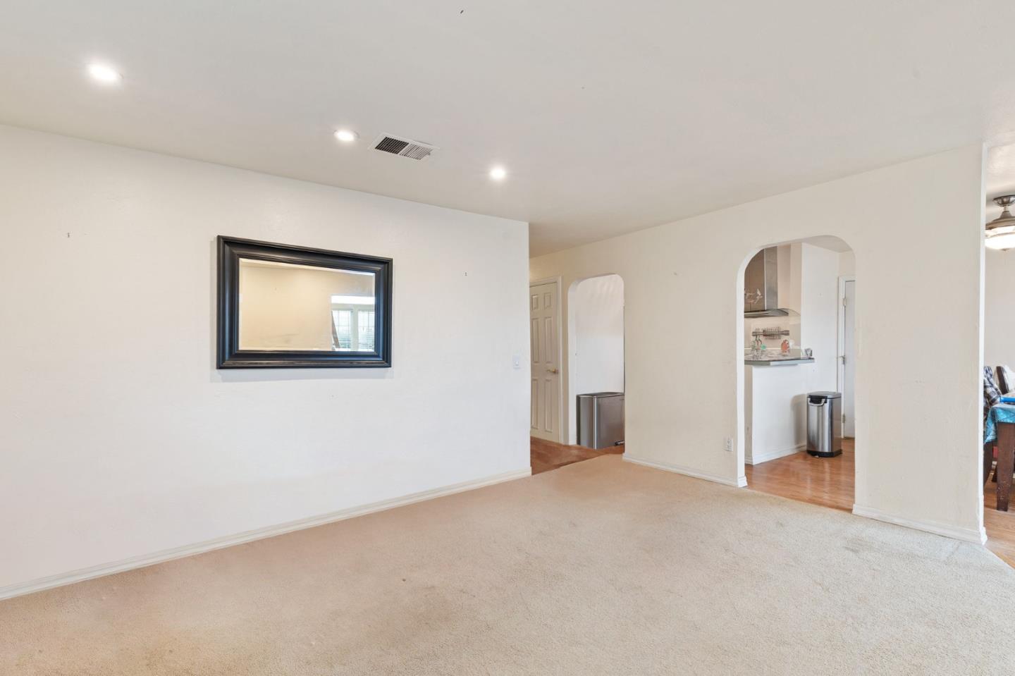 1138 Manzanita Drive