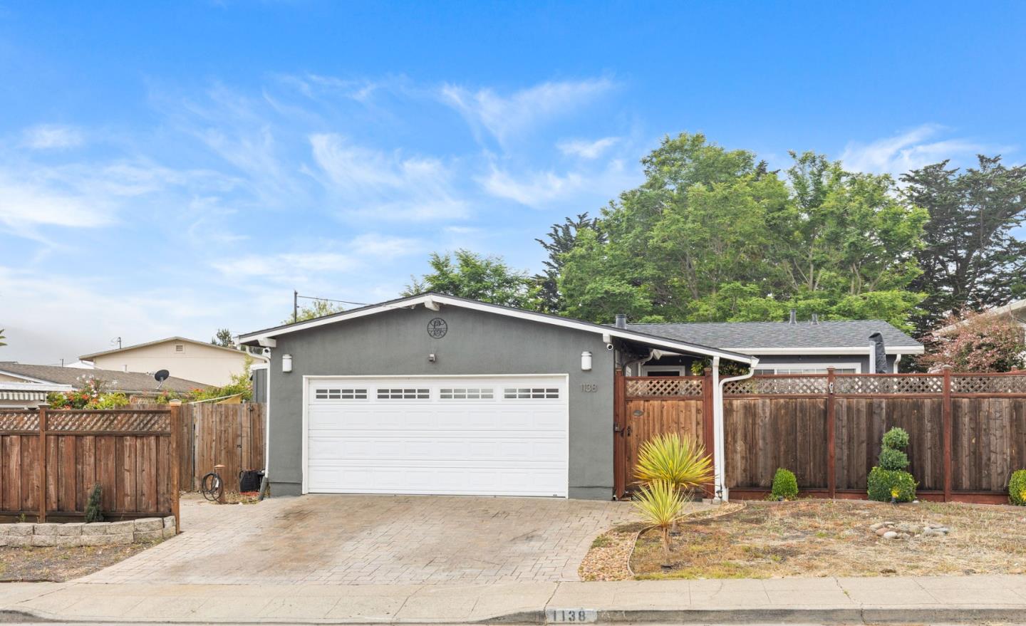 1138 Manzanita Drive
