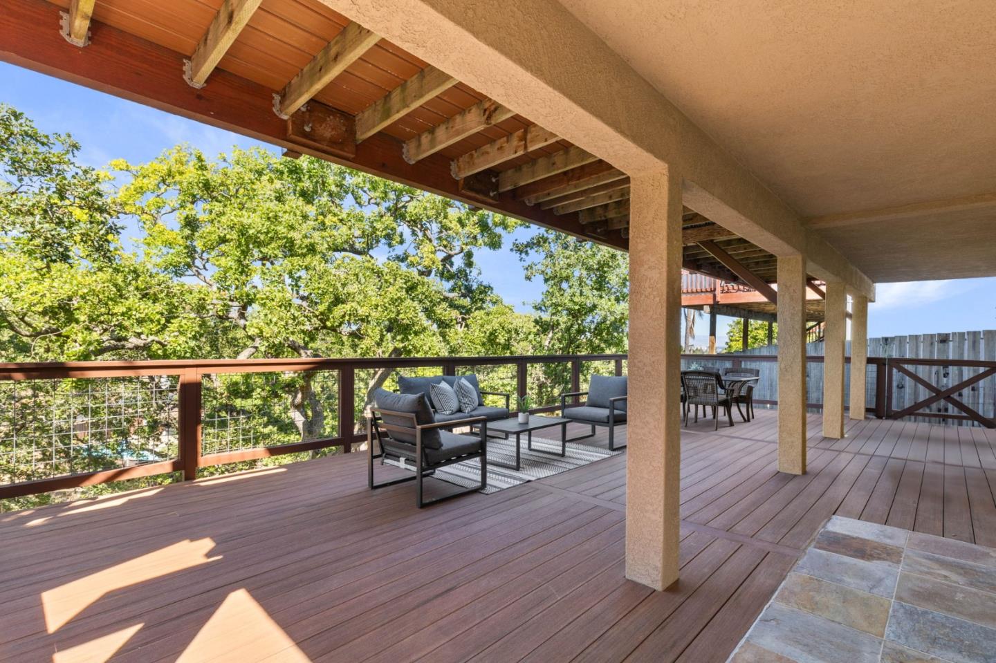 875 Sunset Drive