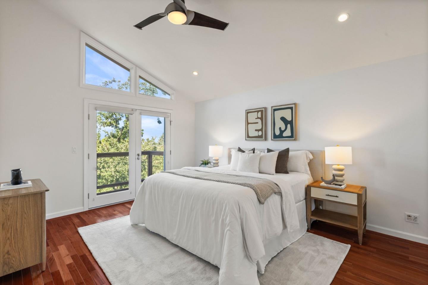 875 Sunset Drive