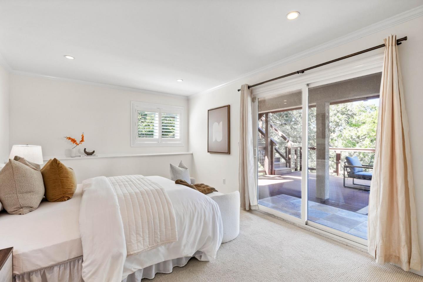 875 Sunset Drive