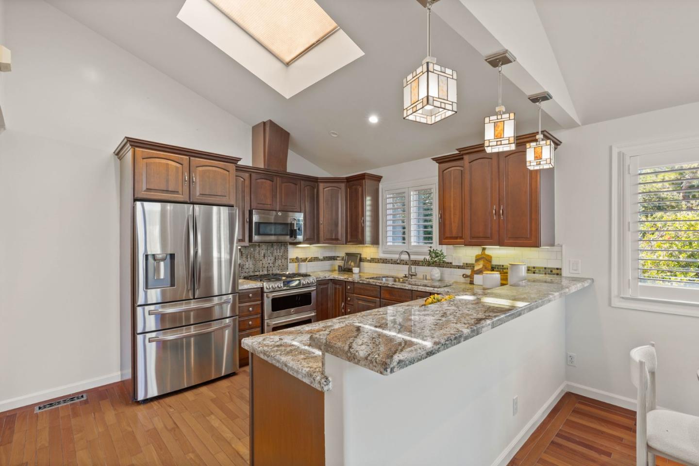 875 Sunset Drive